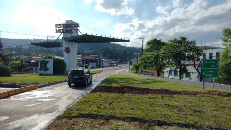 A Prefeitura de Estância Velha abriu o período de inscrições para realização de Concurso Público para diversas áreas.