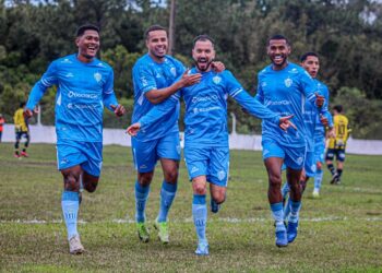 Comemoração dos jogadores anilados em um dos gols desta quarta-feira. Jefferson Couto/ECNH