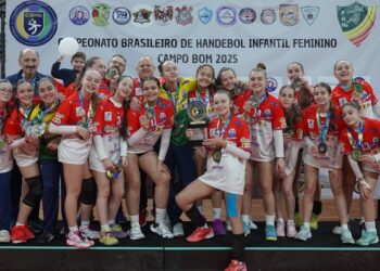 Jogando em casa, a Associação Esportiva Campo Bom (AECB) conquistou o título nacional. Fernando Santos/PMCB