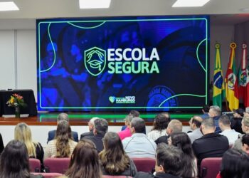 Programa Escola Segura foi lançado nesta quinta-feira pela Prefeitura. PMNH/Divulgação