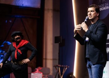 Guri de Uruguaiana e Vinicius Dutra foram atração nesta terça-feira na Cidade da Advocacia. OAB-RS/Divulgação