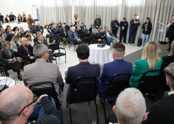 Mudança de local de feira calçadista foi anunciada, nesta terça-feira, na Fenac. Dinarci Borges/Divulgação