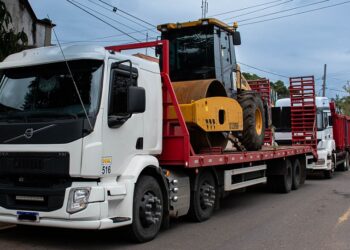 Equipamentos foram entregues na sede do Gabinete de Desenvolvimento Rural, em Lomba Grande. PMNH/Divulgação