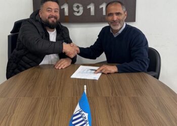 O presidente anilado, Jerônimo Freitas, e o técnico Rogério Zimmernann. Jefferson Couto/ECNH