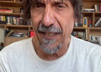 Eduardo Bueno, o Peninha, informou que vídeo foi derrubado pelo Instagram. Reprodução