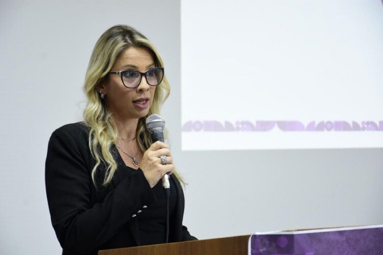Andreia Schneider Pascoal não é mais secretária municipal. PMNH/Divulgação