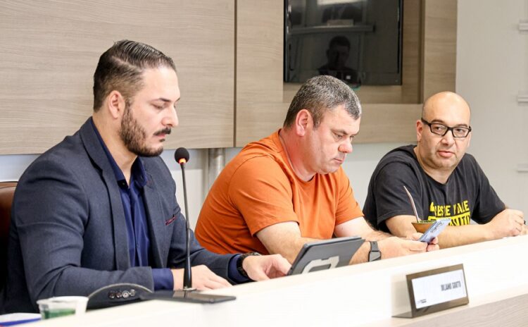 Os três Xandões de Noia: Juliano Souto, Ico Heming e Giovani Caju. Moris Musskopf/CMNH
