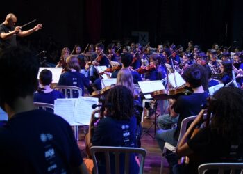 Núcleo de Orquestras Jovens de Novo Hamburgo é uma referência no ensino de música para crianças e adolescentes. Divulgação