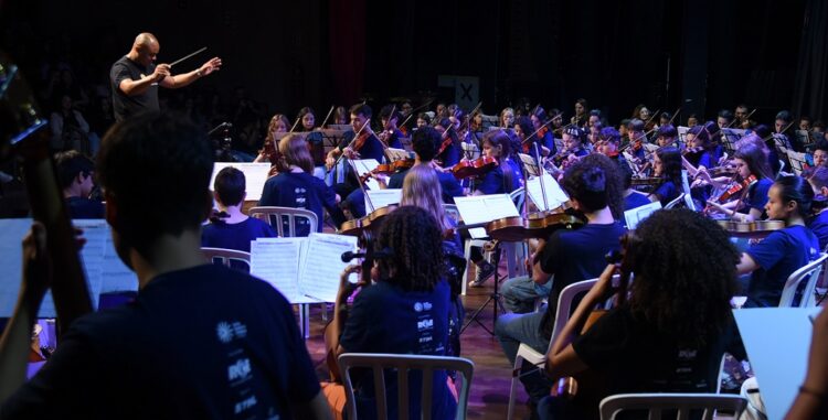 Núcleo de Orquestras Jovens de Novo Hamburgo é uma referência no ensino de música para crianças e adolescentes. Divulgação