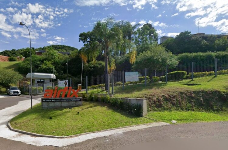 A matriz da empresa está localizada na ERS-239. Google Maps