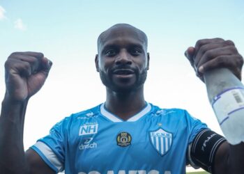 Com a braçadeira de capitão, Amaral comemorou a classificação após a vitória sobre o Guarany. Wilber Dorneles/ECNH