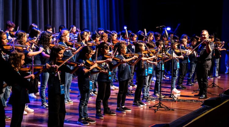 O NOJ leva aulas de música a centenas de crianças e adolescentes de Novo Hamburgo. Divulgação
