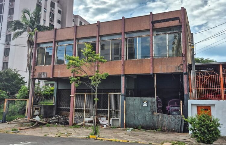 Prédio está localizado na Rua José de Alencar, no bairro Rio Branco. Moris Musskopf/CMNH