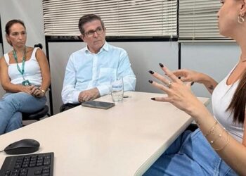 Dirigentes do Simers estiveram reunidos, nesta sexta-feira, com a secretária municipal da Saúde. Simers/Divulgação