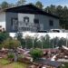 A sede do Botafogo ainda erguida e logo após a demolição realizada pela Prefeitura nesta quarta-feira