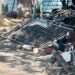 Entulhos e pneus largados na Escola Castro Alves: cenário de abandono e preocupação com mosquito da dengue