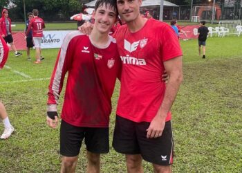 Tobias e João Victor logo após a decisão da 29ª Copa Internacional Victor Körbes de Punhobol – 2026.