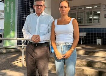 o presidente do Simers, Marcelo Matias, e a diretora do Simers, Débora Espírito Santo, estiveram em Novo Hamburgo. Reprodução
