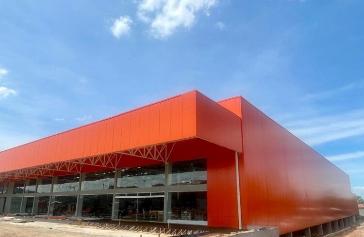 A nova loja será inaugurada em breve na Rua Ícaro, no bairro Canudos