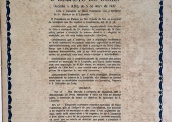 Decreto de Ouro confirmando a emancipação publicado na primeira edição do jornal O 5 de Abril