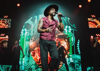 Cantor vem rodando o Brasil misturando pagode e sertanejo. Divulgação
