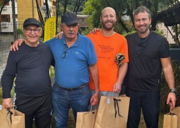 Os campeões: Alvaro Wolff, Jaime Oberto, Mateus Mosmann e Rogério Oberto