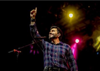 Padre Fábio de Mello estará no Teatro Feevale, em Novo Hamburgo, no dia 9 de maio. Farolmusical/Divulgação