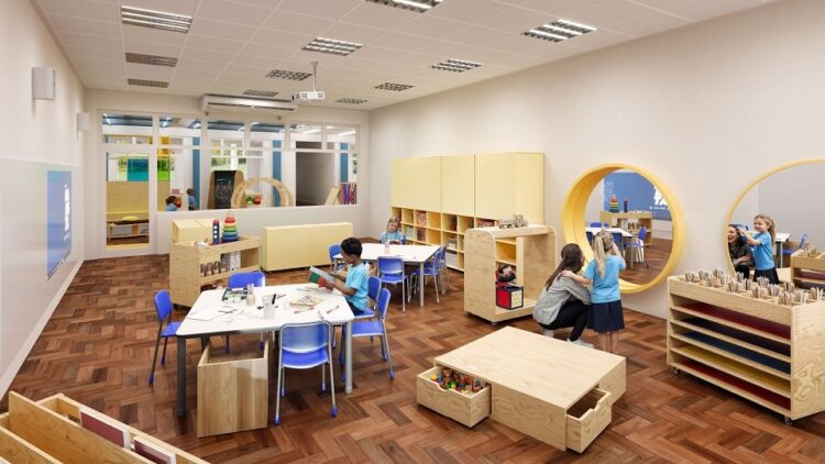 O espaço contará com uma área disponível de 830 m² e será contemplado com nove salas de aula, um refeitório, banheiros e uma piazza – um espaço para convívios e aprendizados. Divulgação