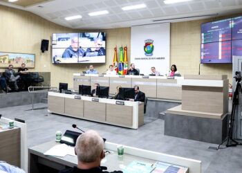 Votações em segundo turno foram realizadas na sessão desta segunda-feira. Maíra Kiefer/CMNH