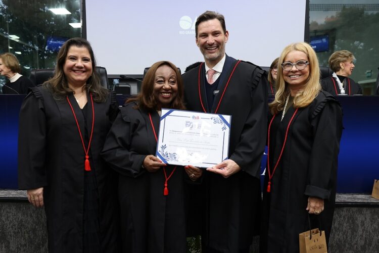 Regina Soares, Erli Terezinha dos Santos, Leonardo Lamachia e Ana Lúcia Kaercher Piccoli. Diego Mendes - OAB/RS