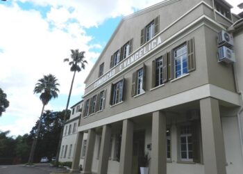 Unidade Fundação Evangélica lidera ranking local do Enem