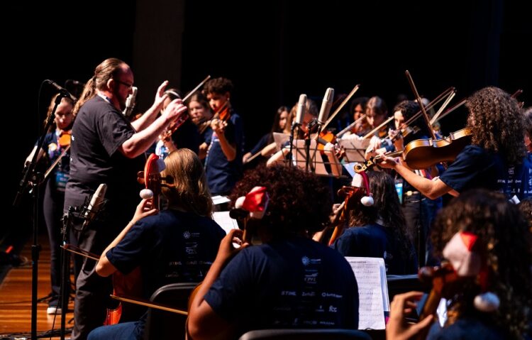 Núcleo de Orquestra Jovens em ação. Marina_Bastos_ONHFC