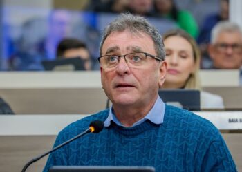 Ricardo Ritter, ex-líder do governo Fátima, trabalha para abafar a CPI que atinge o governo Finck. Daniele Souza/CMNH
