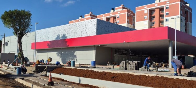 Fase final das obras: a estrutura possui área total de 3.485 m², sendo 1.440 m² destinados à área de vendas. Divulgação