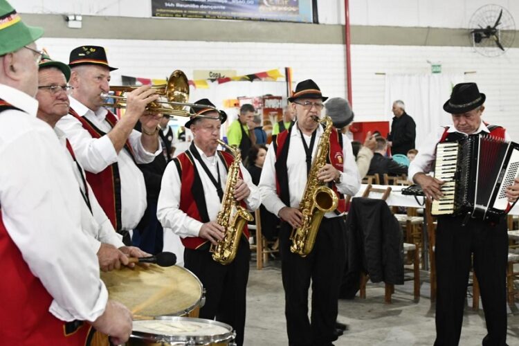 Música de bandinhas é uma atração do evento deste domingo. PMNH/Divulgação