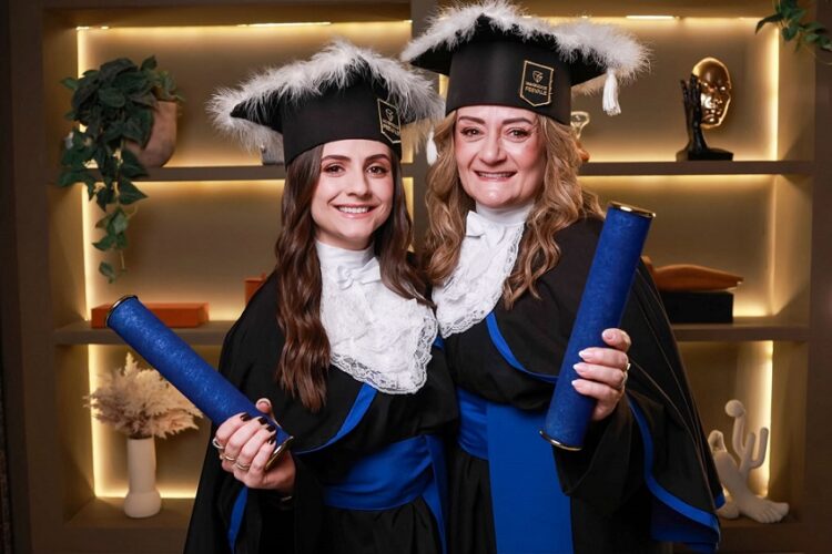 Daniela Gewehr Scholles, 25 anos, e Sandra Regina Gewehr Scholles, 50 anos. ST Produções/Universidade Feevale