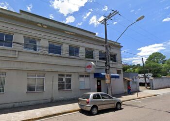 Clientes de Novo Hamburgo relatam dificuldades no atendimento. Google Maps/Divulgação