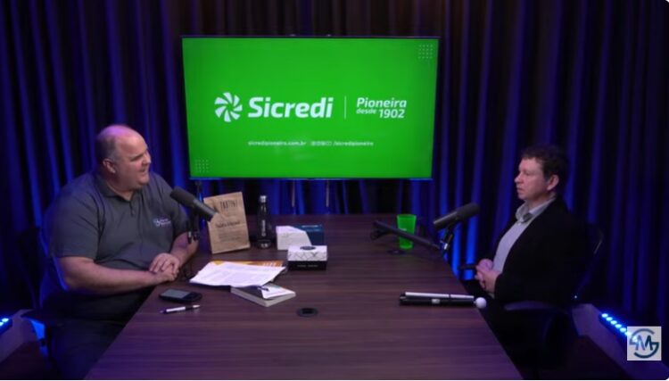 O jornalista Martin Behrend e o empresário Carlos Alberto Wolke no Videocast