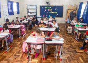O Ideb mede tanto a aprendizagem dos alunos quanto o fluxo escolar, indicando a qualidade da educação oferecida pelas redes de ensino. PMNH/Divulgação