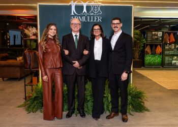 Família Müller na celebração do centenário da empresa, em Novo Hamburgo: Raíssa, Cezar, Elaine e Artur. Fotos Divulgação
