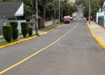 Nova sinalização modificou áreas para estacionamento na Rua Arlindo Pasqualini