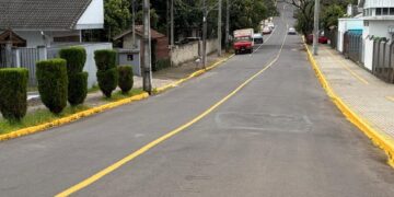 Nova sinalização modificou áreas para estacionamento na Rua Arlindo Pasqualini