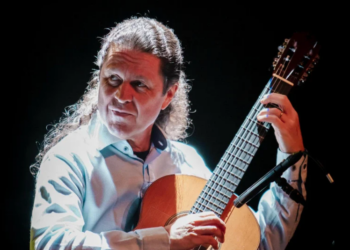 Daniel Sá é violonista, arranjador e produtor musical. Divulgação