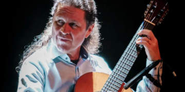 Daniel Sá é violonista, arranjador e produtor musical. Divulgação