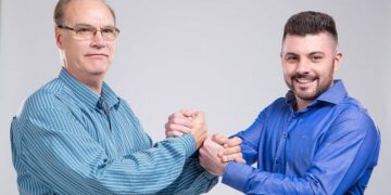 Em 2016, eles formaram uma chapa para a Prefeitura de Novo Hamburgo - Ritzel como candidato a prefeito e Finck para vice. Divulgação