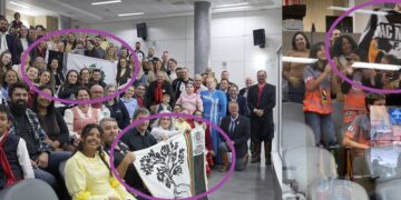 Bandeiras tremulando no plenário da Câmara de Vereadores: abaixo à censura! Fotos CMNH/Divulgação