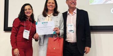Mais um reconhecimento celebrado em equipe pelo Hospital Sapiranga. Divulgação