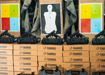 O calibre 9 mm é amplamente empregado por instituições policiais. Thiago Dorscheid/Divulgação