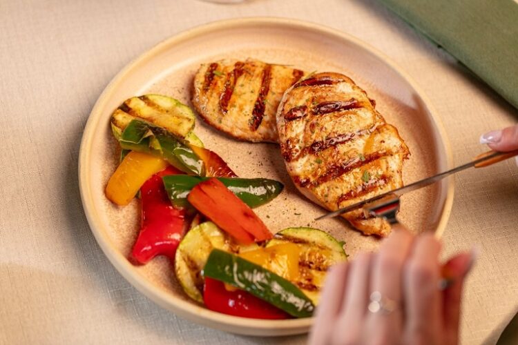 Entre as opções da linha linha Naturale estão a moela, filezinho sassami, filé de sobrecoxa, bife de filé de peito, cubos de filé de peito. Divulgação